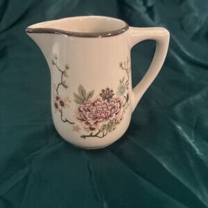 Mayers China Floral Creamer Restaurant Ware Vintage 1993-14 ~3 1/4 Inch Tall